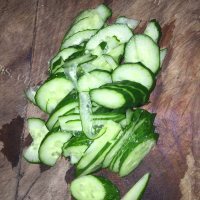 好吃的黄瓜炒鸡蛋做法图解2)