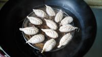 美味的鲜肉蒸饺做法图解10)