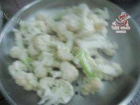 家常菜肉末菜花做法图解2)