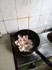 下饭菜猪肉炒豆角做法图解4)