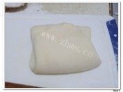 美味的豆沙面包做法图解4)