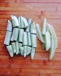 清爽酱油小黄瓜做法图解3)