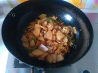 家常菜土豆片炒五花肉