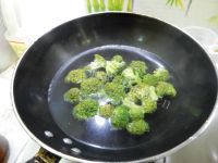 家常菜耗油西兰花做法图解4)