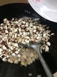 美味的炸酱做法图解6)