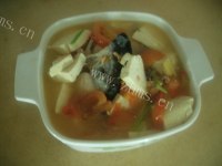 美味的三文鱼头豆腐汤