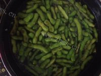 美味的煮毛豆做法图解4)