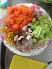 美味的菠萝饭做法图解4)
