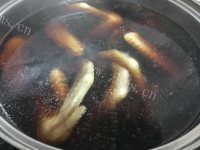 美味的卤水鸭翅做法图解3)