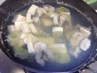 简单易做的鳕鱼炖豆腐做法图解6)