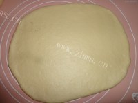 色香味俱全的面包甜甜圈做法图解5)