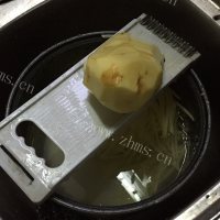 家常菜麻辣土豆丝做法图解2)
