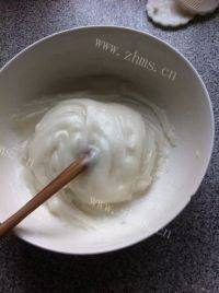 好吃的紫薯冰皮月饼做法图解3)