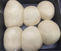超软的汤种法柔软餐包做法图解19)