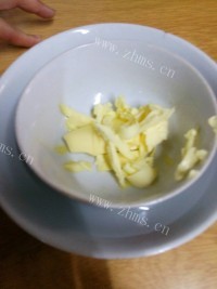 美味的鱿鱼披萨做法图解5)