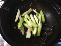 家常菜丝瓜炒蛋做法图解3)
