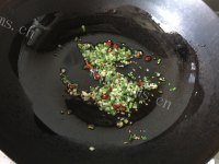 美味的葱油拌面做法图解4)