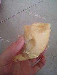 很有食欲的榴莲炖鸡做法图解4)