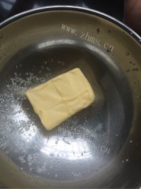 自制威风蛋糕做法图解4)