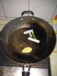 美味的盐水大虾做法图解5)