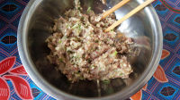 好吃鲜肉胡萝卜水饺做法图解2)