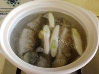 滋补的鲫鱼豆腐汤做法图解5)