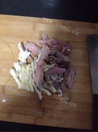家常菜回锅牛肉做法图解2)