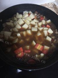 家常菜土豆炖牛肉做法图解6)