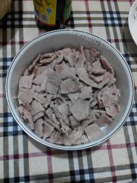 脆嫩可口的面包机版肉松做法图解3)