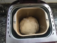 自制豆沙花朵面包做法图解5)
