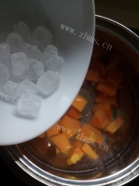 自制木瓜炖奶做法图解4)