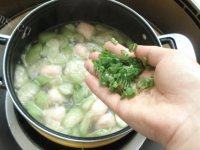 家常丝瓜虾丸汤