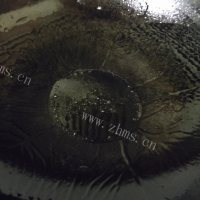 美味的糖醋香肠蒜苗做法图解5)