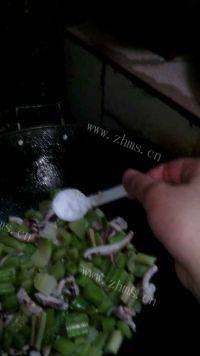 自制芹菜炒鱿鱼
