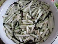 很有食欲的鱼香茄丝做法图解1)