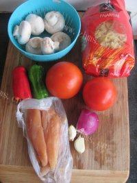 自己做的蘑菇鸡肉意面做法图解1)