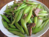 「DIY美食」芹菜炒肉