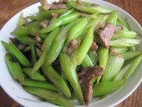 「DIY美食」芹菜炒肉