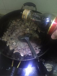 家常菜爆炒猪心做法图解4)