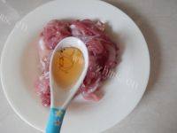 家常菜豆角炒瘦肉做法图解5)