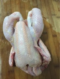 美味的电饭煲版烤鸡做法图解1)