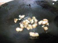 家常菜腊肉炒菜心做法图解3)
