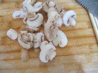蘑菇蔬菜汤面的做法图解四