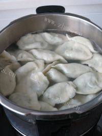 自己做的茴香猪肉水饺做法图解12)