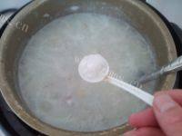 诱人的皮蛋瘦肉粥