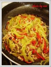 家常菜笋丝炒肉丝