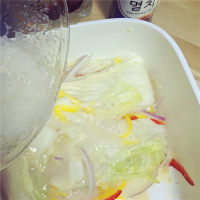 美味的韩式白泡菜做法图解7)