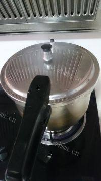 好吃的羊排炖萝卜做法图解6)