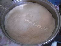 美味的巧克力早餐面包做法图解4)