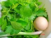 美味的芹菜叶蛋花汤做法图解1)
